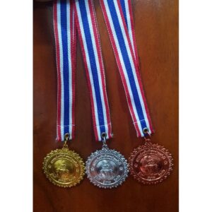 เหรียญรางวัล พร้อมสายคล้องคอธงชาติ